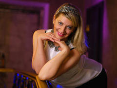 JillSpaceyy - blond female with  big tits webcam at ImLive