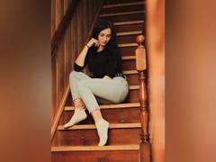 SpecialLina - female with black hair webcam at xLoveCam