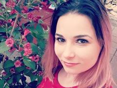SpicyFox - female with red hair and  small tits webcam at xLoveCam