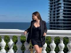 SpicySiren - female with brown hair and  big tits webcam at xLoveCam