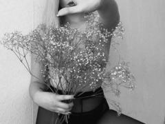 Ssweet_annie - blond female webcam at ImLive