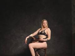 Ssweet_annie - blond female webcam at ImLive