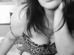 StacyDavise - female with brown hair and  big tits webcam at LiveJasmin