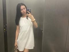StarrySiren - female with black hair and  big tits webcam at xLoveCam