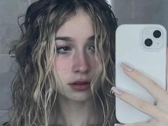 Stasi-hot - blond female webcam at xLoveCam