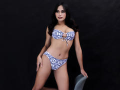 StayOnMe - shemale with black hair and  big tits webcam at xLoveCam