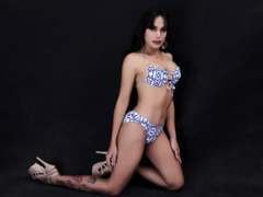 StayOnMe - shemale with black hair and  big tits webcam at xLoveCam