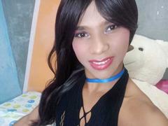 StefaniBragan - shemale webcam at xLoveCam