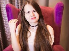 StefaniaLombardi - female with brown hair and  small tits webcam at xLoveCam