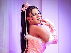 StefyBratz - shemale with black hair webcam at LiveJasmin