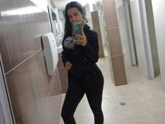 StefyThomson - female with brown hair webcam at xLoveCam