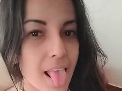 StefyThomson - female with brown hair webcam at xLoveCam