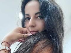StefyThomson - female with brown hair webcam at xLoveCam