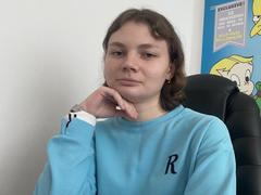 Steisii - female with brown hair and  small tits webcam at xLoveCam