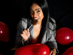 MarlaBecker - female with black hair webcam at LiveJasmin
