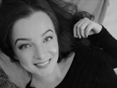 AishaLe - female with brown hair and  big tits webcam at ImLive