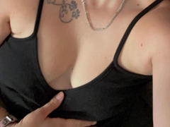 Stellaxx5-hot - blond female webcam at xLoveCam