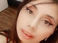 NikoleWalker - female with black hair and  big tits webcam at LiveJasmin