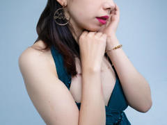 NikoleWalker - female with black hair and  big tits webcam at LiveJasmin