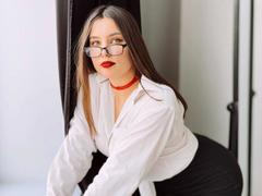 Stephanies-hot - female with brown hair webcam at xLoveCam