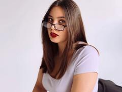 Stephanies-hot - female with brown hair webcam at xLoveCam