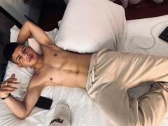 SteveWolf - male webcam at xLoveCam