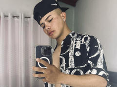 SteveWolf - male webcam at xLoveCam