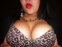 SthephySex - female with brown hair and  big tits webcam at xLoveCam