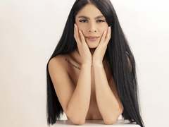 StormeAss - shemale with black hair webcam at xLoveCam