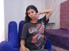 MirabellaBrowns - female with black hair and  small tits webcam at xLoveCam