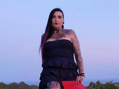 StrengeTante-hot - female with black hair webcam at xLoveCam