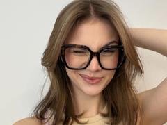 StromiStar - blond female webcam at xLoveCam