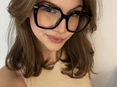 StromiStar - blond female webcam at xLoveCam
