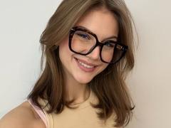 StromiStar - blond female webcam at xLoveCam