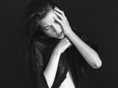 StuartKate - female with brown hair and  small tits webcam at ImLive