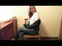 StudentinHot-hot from xLoveCam