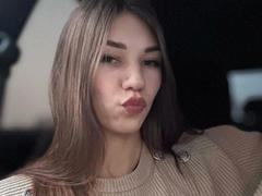StyleGirls-hot - female with brown hair webcam at xLoveCam