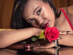 SucejPonce - female with black hair webcam at xLoveCam