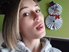 SueShine - female with brown hair and  small tits webcam at xLoveCam