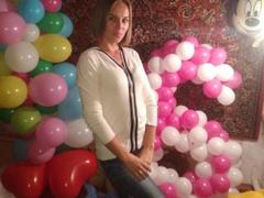 SueShine - female with brown hair and  small tits webcam at xLoveCam