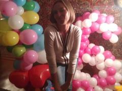 SueShine - female with brown hair and  small tits webcam at xLoveCam