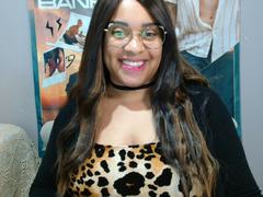 SuelenBarbar4-hot - female with black hair webcam at xLoveCam