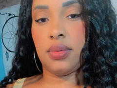 SuelenBarbara-hot - female with brown hair webcam at xLoveCam