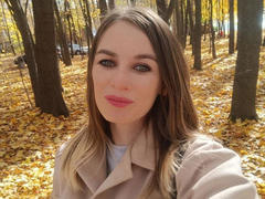 SugarGlow-hot - blond female webcam at xLoveCam