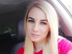 SugarGlow-hot - blond female webcam at xLoveCam