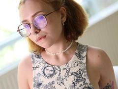 SugarNerdy - blond female webcam at xLoveCam