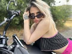 SugarPrincess18-hot from xLoveCam