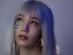 SukiBelle from xLoveCam
