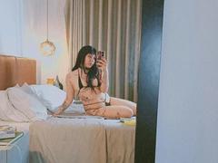 SukiBelle - female with black hair and  big tits webcam at xLoveCam
