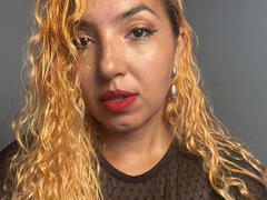 Sukievee-hot - female webcam at xLoveCam